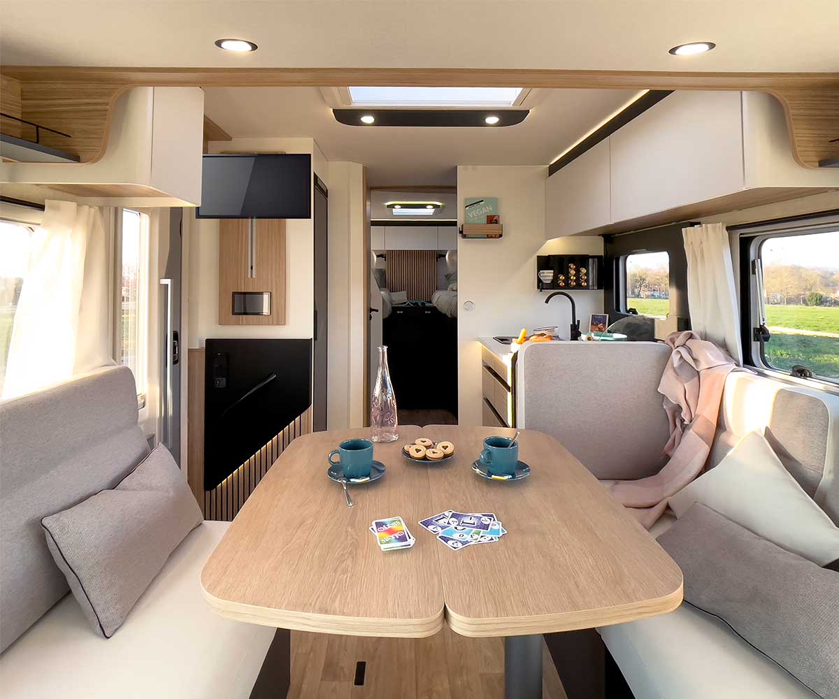 Salon du camping-car intégral G720FGJ Sélection Pilote.